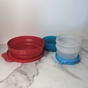 Set of 4 Tupperware bowls